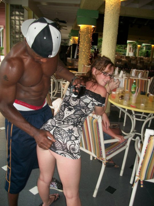 Photo Slutty White Girl Letting Black Friend Touch Her Ass